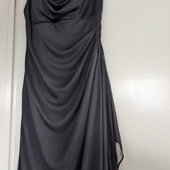 Xscape Gown - Size 4 - Picture 10 of 10